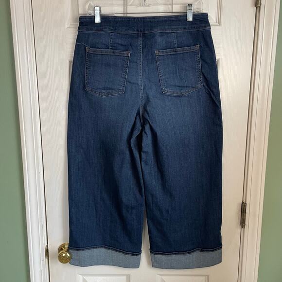 Chico’s Pull On Wide Leg Crop Jeans Sz 10S Cuffed High Rise Stretchy Blue Casual - Picture 3 of 9